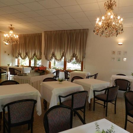 Park Hotel Albisola Superiore Luaran gambar