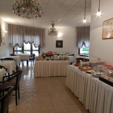 Park Hotel Albisola Superiore Luaran gambar